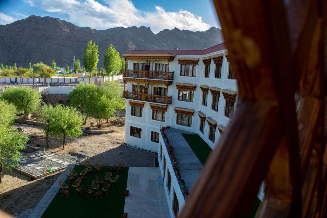 Hotel Deskitsal Leh Ngoại thất bức ảnh