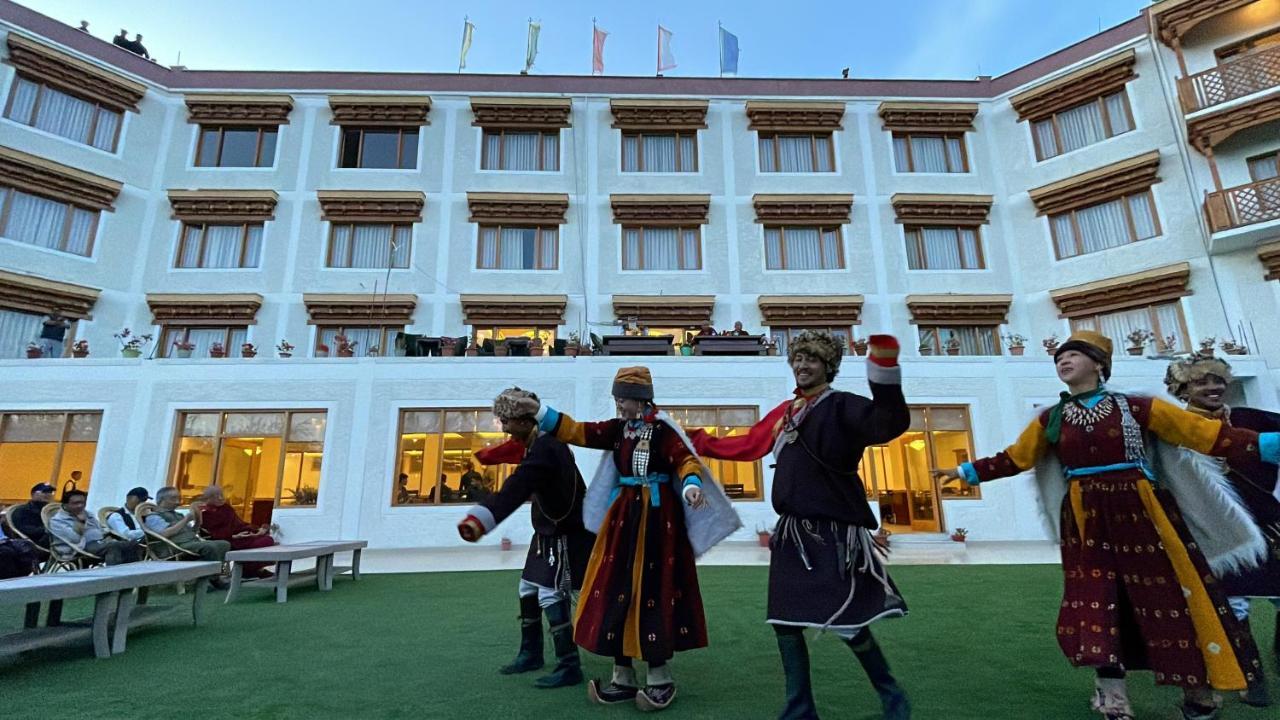 Hotel Deskitsal Leh Ngoại thất bức ảnh